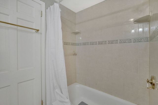 35 Birch Hill Rd, Agawam, MA 01001