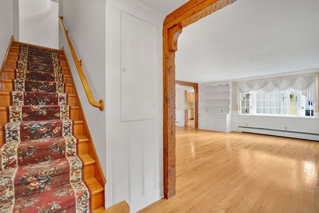 35 Birch Hill Rd, Agawam, MA 01001