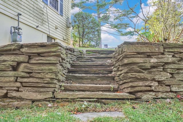 35 Birch Hill Rd, Agawam, MA 01001