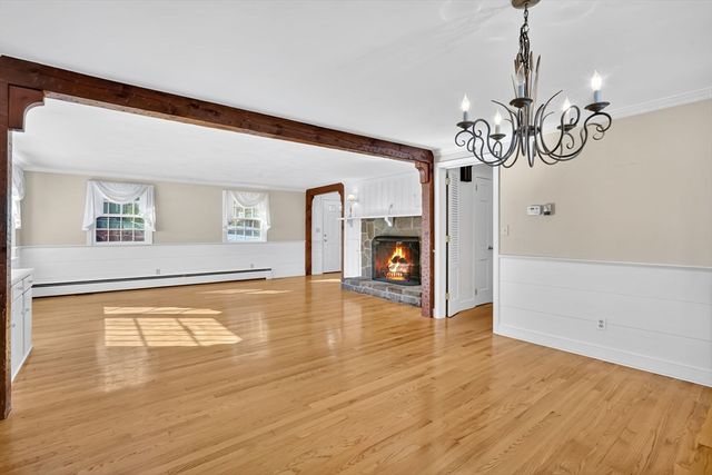 35 Birch Hill Rd, Agawam, MA 01001