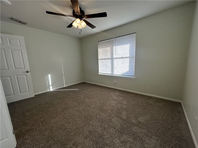 713 S 17th St, Kingsville, TX 78363