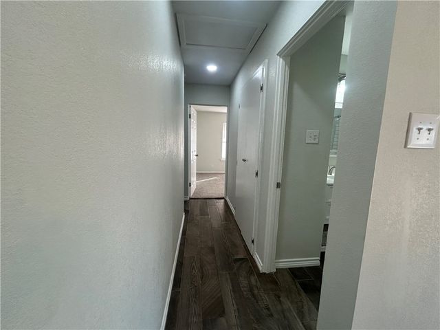 713 S 17th St, Kingsville, TX 78363