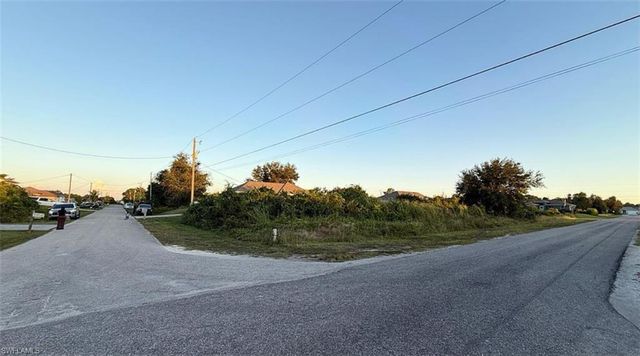 3219 37th ST SW, Lehigh Acres, FL 33976