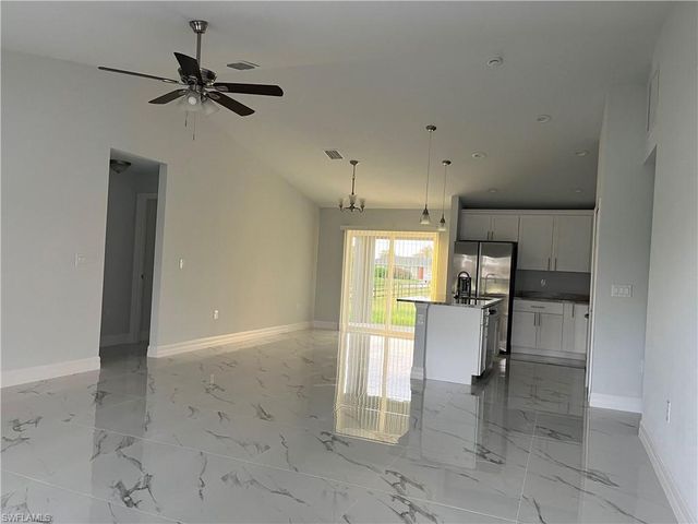 4110 19th ST SW, Lehigh Acres, FL 33976