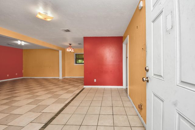 15709 Woodforest Boulevard, Channelview, TX 77530