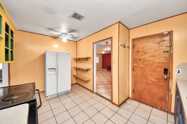 15709 Woodforest Boulevard, Channelview, TX 77530