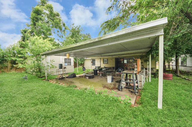 15709 Woodforest Boulevard, Channelview, TX 77530