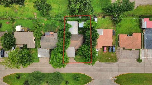 15709 Woodforest Boulevard, Channelview, TX 77530
