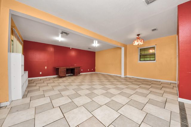15709 Woodforest Boulevard, Channelview, TX 77530