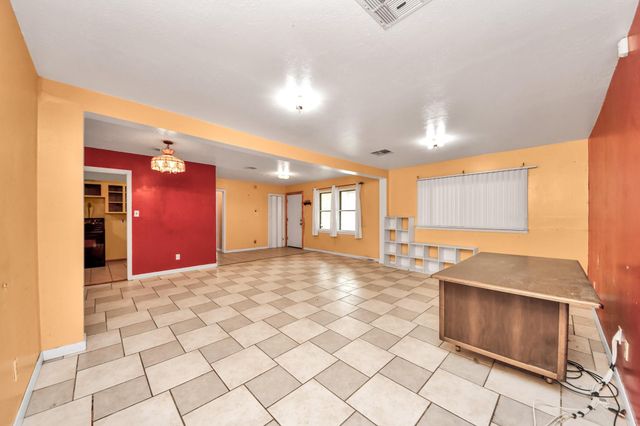 15709 Woodforest Boulevard, Channelview, TX 77530