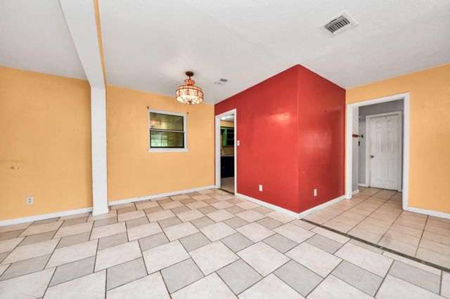 15709 Woodforest Boulevard, Channelview, TX 77530