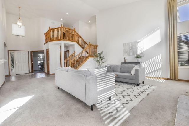 190 Fox Glen Drive W, Pickerington, OH 43147