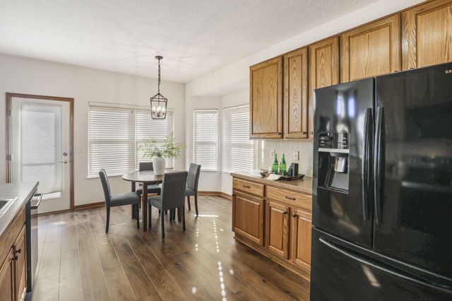 190 Fox Glen Drive W, Pickerington, OH 43147