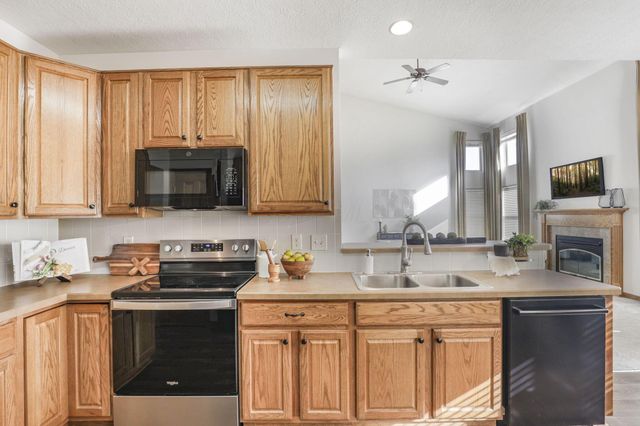 190 Fox Glen Drive W, Pickerington, OH 43147