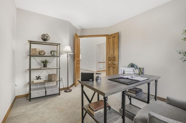 190 Fox Glen Drive W, Pickerington, OH 43147