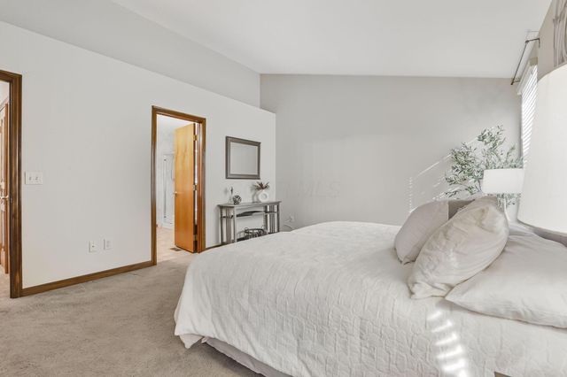 190 Fox Glen Drive W, Pickerington, OH 43147