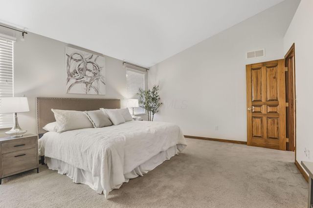 190 Fox Glen Drive W, Pickerington, OH 43147