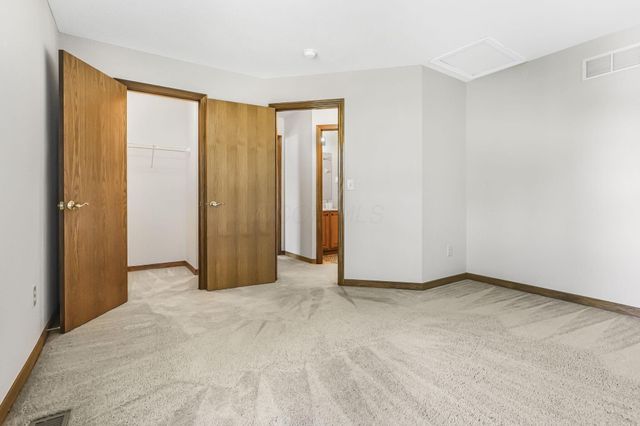 190 Fox Glen Drive W, Pickerington, OH 43147