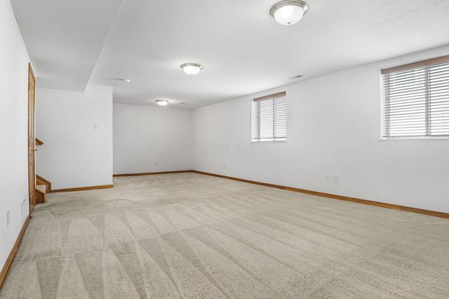 190 Fox Glen Drive W, Pickerington, OH 43147