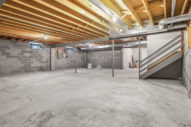 190 Fox Glen Drive W, Pickerington, OH 43147