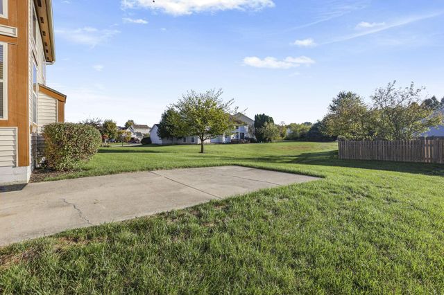 190 Fox Glen Drive W, Pickerington, OH 43147