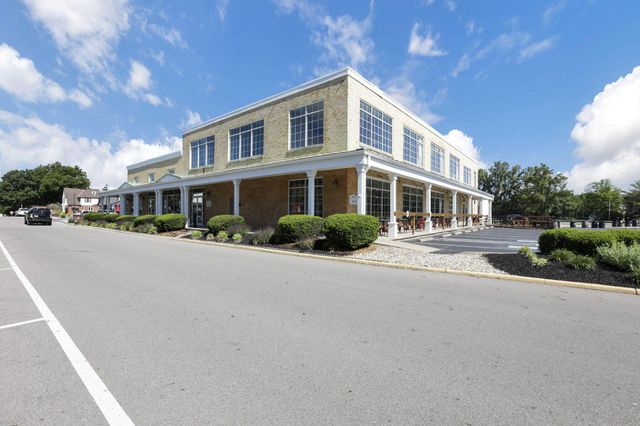 190 Fox Glen Drive W, Pickerington, OH 43147