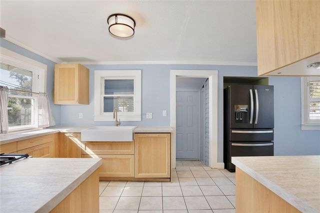 2400 S PARK AVENUE, Sanford, FL 32771