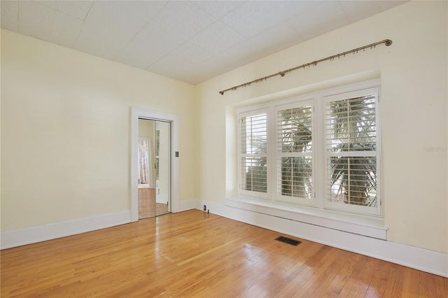 2400 S PARK AVENUE, Sanford, FL 32771