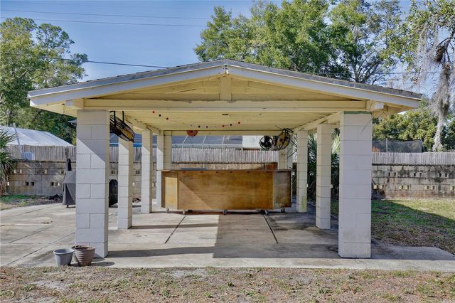 2400 S PARK AVENUE, Sanford, FL 32771