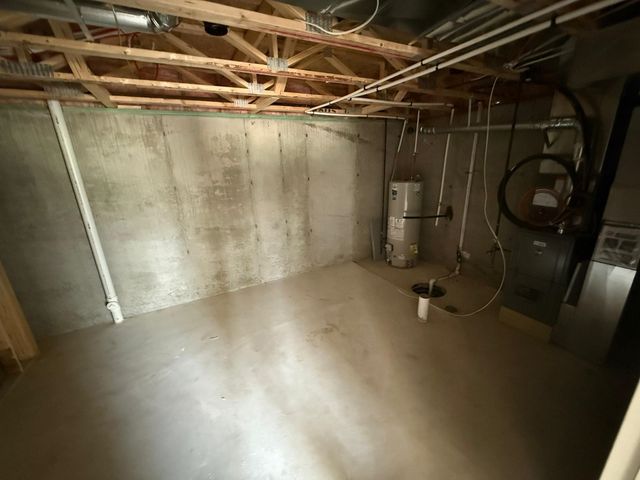 5828 N Newport Ct., Park City, KS 67219