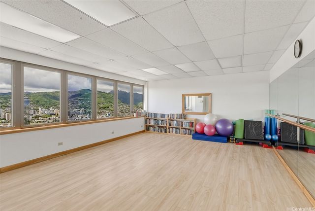 400 Hobron Lane 1914, Honolulu, HI 96815