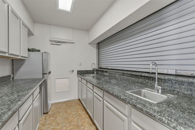 400 Hobron Lane 1914, Honolulu, HI 96815