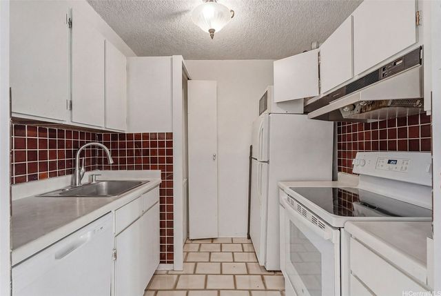 400 Hobron Lane 1914, Honolulu, HI 96815