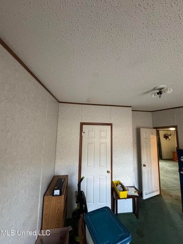 2041 King Road, Southaven, MS 38671