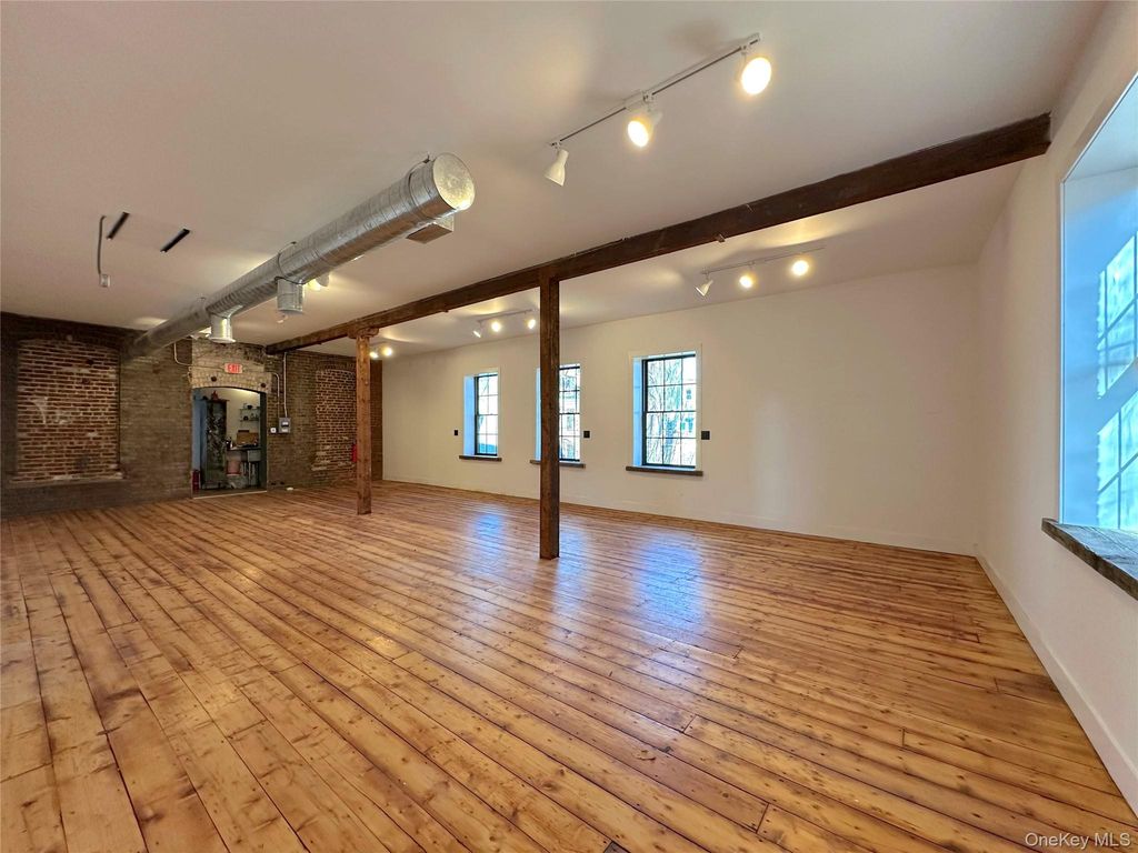 46 Chambers Street 2R, Newburgh, NY 12550 — photo 3