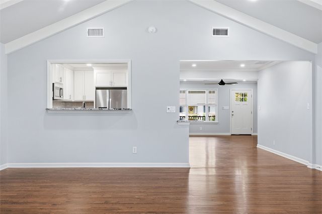 332 E 45th Place, Tulsa, OK 74105