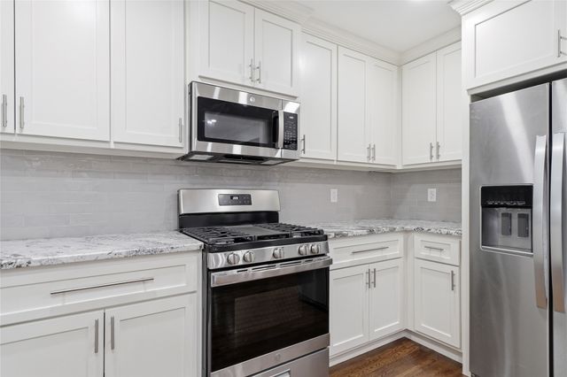 332 E 45th Place, Tulsa, OK 74105