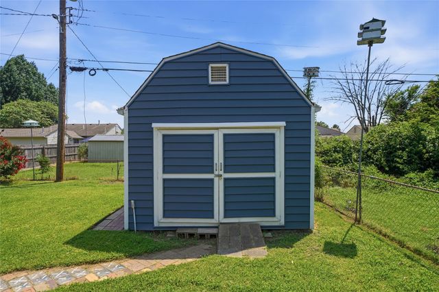 332 E 45th Place, Tulsa, OK 74105