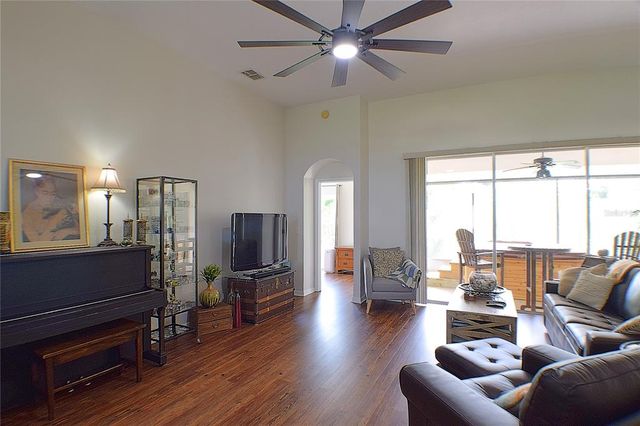 10118 CLEGHORN DRIVE, San Antonio, FL 33576