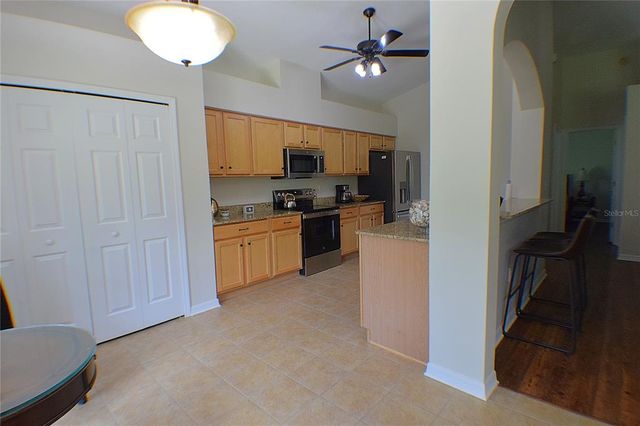 10118 CLEGHORN DRIVE, San Antonio, FL 33576