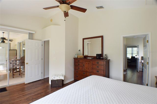 10118 CLEGHORN DRIVE, San Antonio, FL 33576