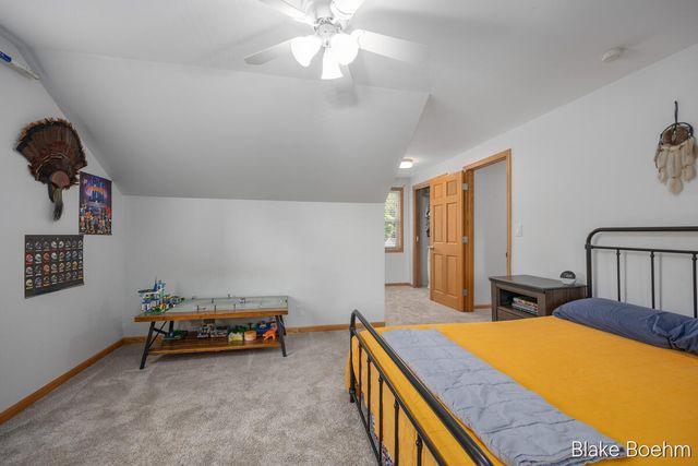 118 Lauderdale Avenue NE, Grand Rapids, MI 49546