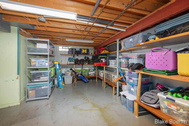 118 Lauderdale Avenue NE, Grand Rapids, MI 49546