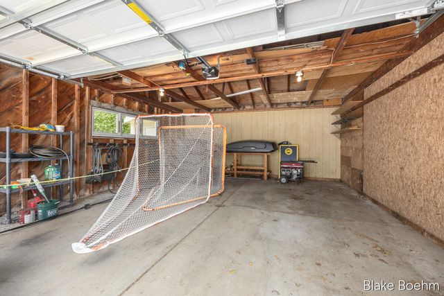 118 Lauderdale Avenue NE, Grand Rapids, MI 49546