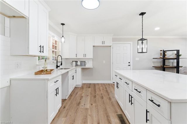 1015 Tabor Street, High Point, NC 27262