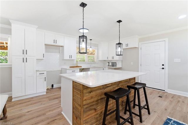 1015 Tabor Street, High Point, NC 27262