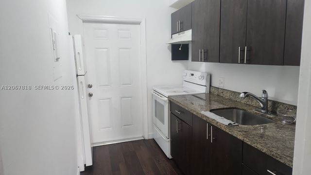 428 NE 82nd St 4E, Miami, FL 33138