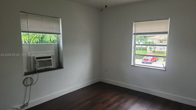 428 NE 82nd St 4E, Miami, FL 33138
