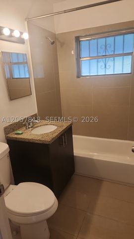 428 NE 82nd St 4E, Miami, FL 33138