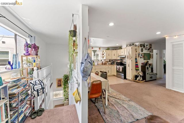 408 38th St, Oakland, CA 94609
